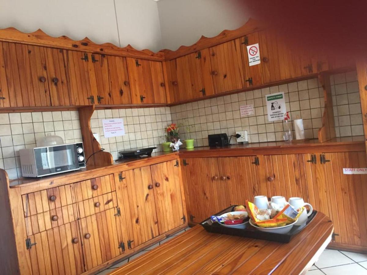 Jembjo'S Knysna Lodge & Backpackers Kültér fotó