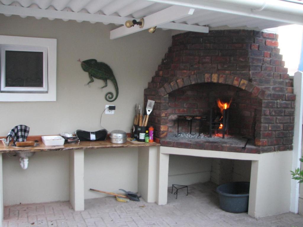 Jembjo'S Knysna Lodge & Backpackers Kültér fotó