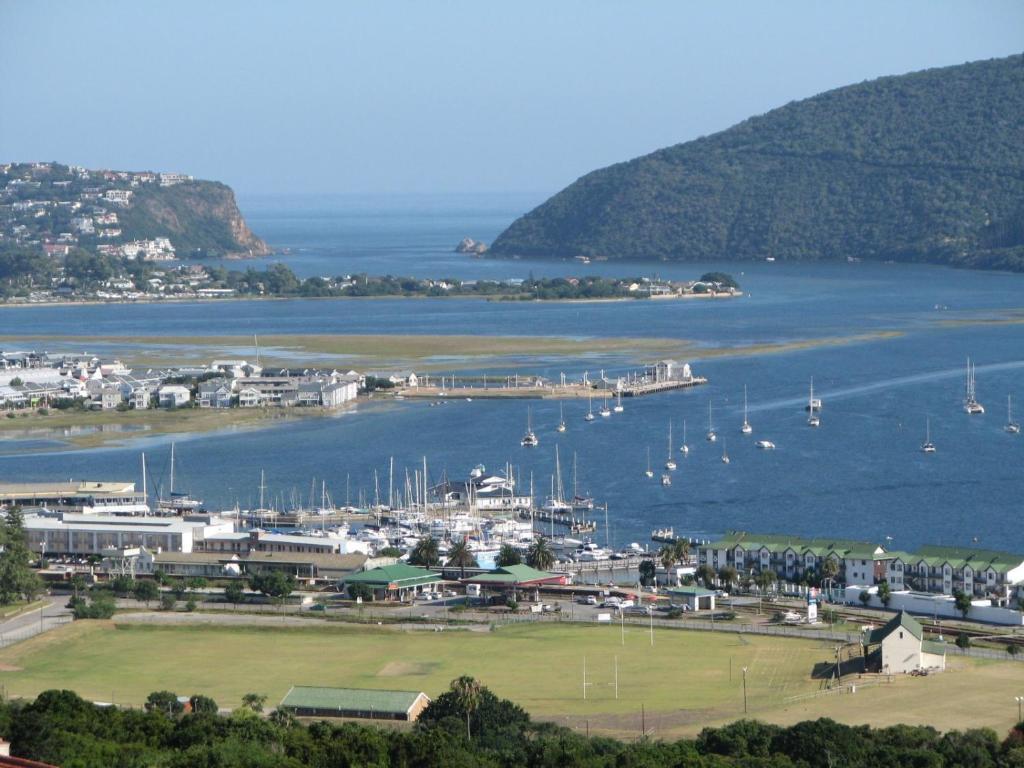 Jembjo'S Knysna Lodge & Backpackers Kültér fotó