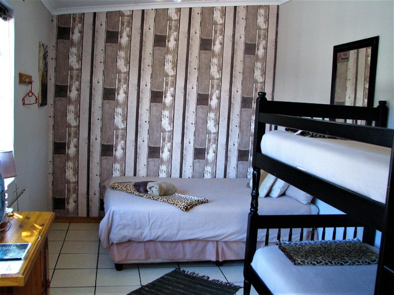 Jembjo'S Knysna Lodge & Backpackers Kültér fotó
